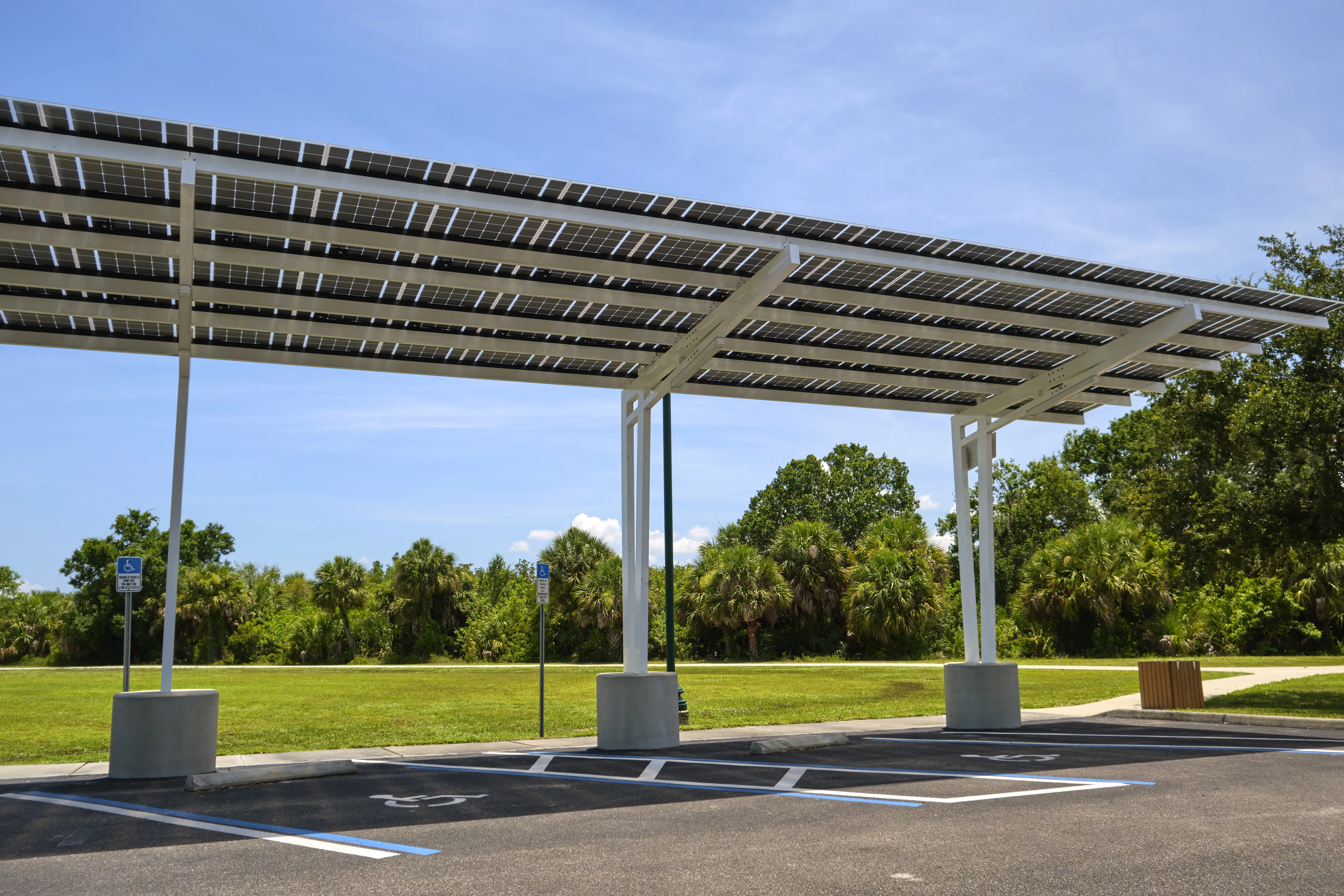 Image installateur carport solaire 2 carport solaire 04